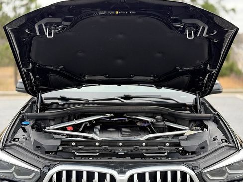 Used 2021 BMW X6 xDrive40i AWD/4WD image 48