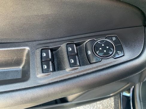 Used 2023 Ford Edge SE AWD/4WD image 13