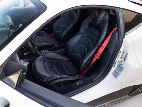 Used 2018 Ferrari 488 GTB RWD image 55