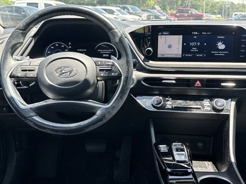 Used 2021 Hyundai Sonata Limited FWD image 4