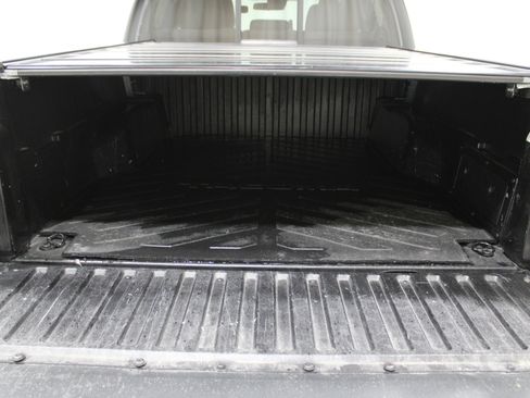 Used 2020 Toyota Tacoma SR image 29