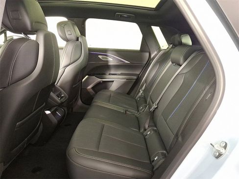 Used 2025 Cadillac Lyriq Sport image 14