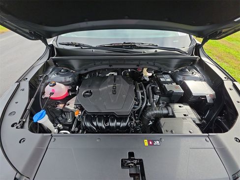 Certified 2025 Kia Sorento LX image 25