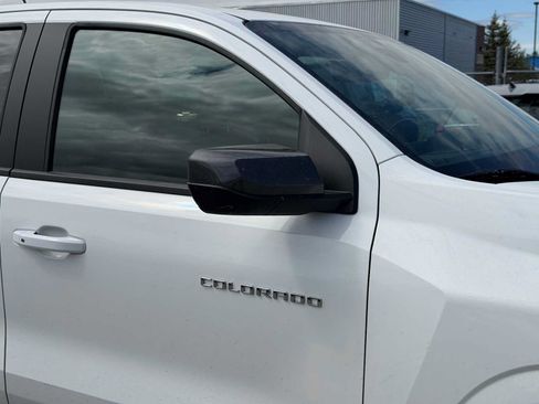 Certified 2024 Chevrolet Colorado LT w/ LT Convenience Package III AWD/4WD image 19