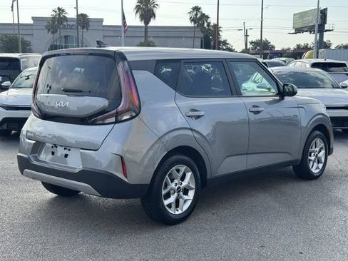 Certified 2024 Kia Soul LX w/ Option Group 015 FWD image 4