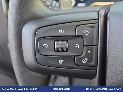 Used 2024 GMC Sierra 1500 AT4 w/ Technology Package image 16