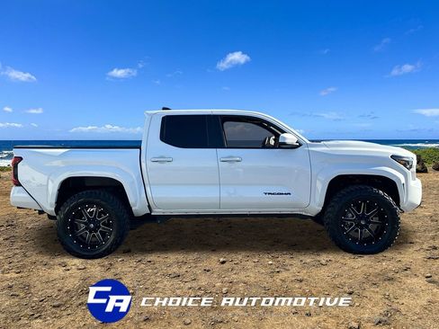 Used 2024 Toyota Tacoma TRD Sport image 8