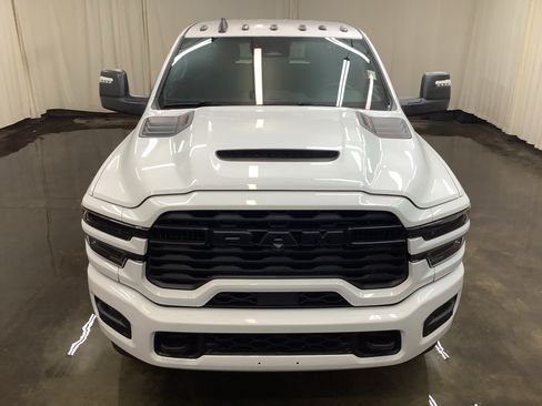 New 2026 RAM 2500 Tradesman AWD/4WD image 2