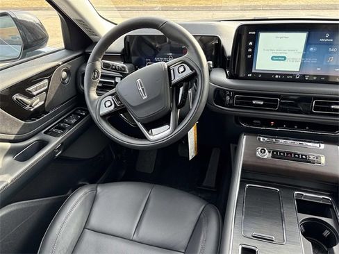 New 2026 Lincoln Aviator Reserve w/ Jet Appearance Package image 14
