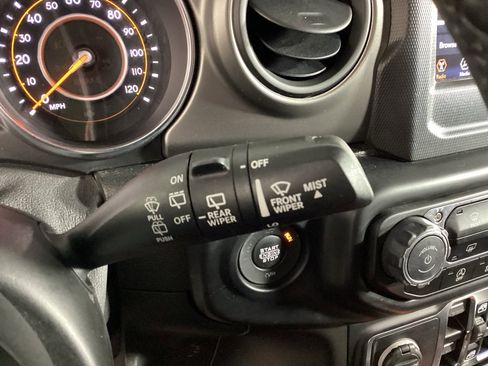 Used 2021 Jeep Wrangler Unlimited Sport image 20