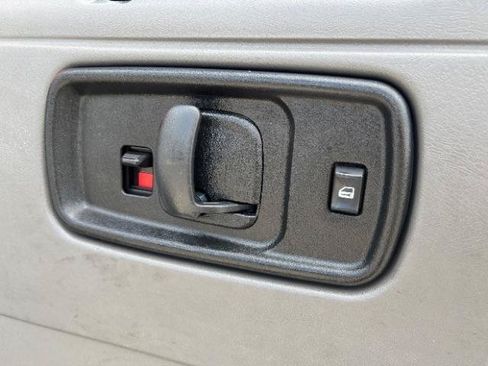 Used 2023 Chevrolet Express 2500 LS w/ Driver Convenience Package RWD image 28