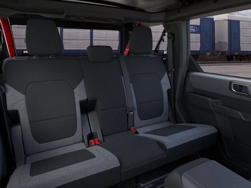 New 2026 Ford Bronco 4-Door AWD/4WD image 11
