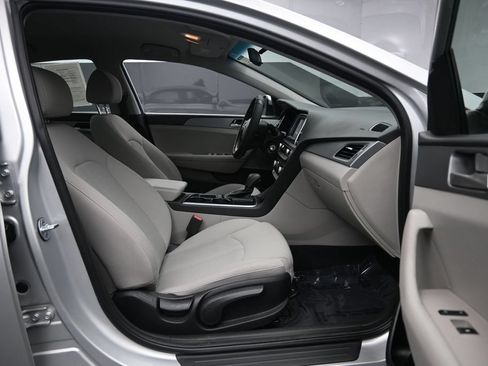 Used 2018 Hyundai Sonata ECO FWD image 30