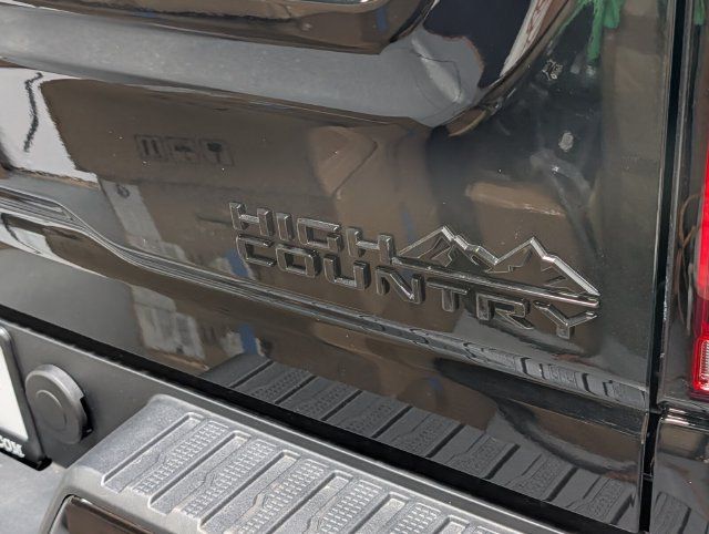 New 2026 Chevrolet Silverado 3500 High Country w/ Midnight Edition AWD/4WD image 7