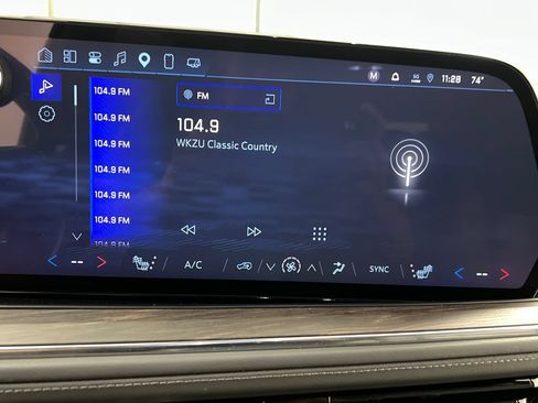 Used 2025 Chevrolet Suburban Z71 AWD/4WD image 67