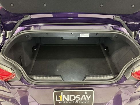 Used 2023 BMW Z4 sDrive30i w/ Driving Assistance Package image 11