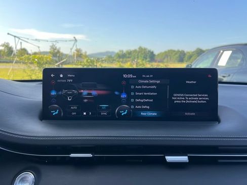Used 2022 Genesis GV70 3.5T Sport w/ Sport Advanced Package AWD/4WD image 27