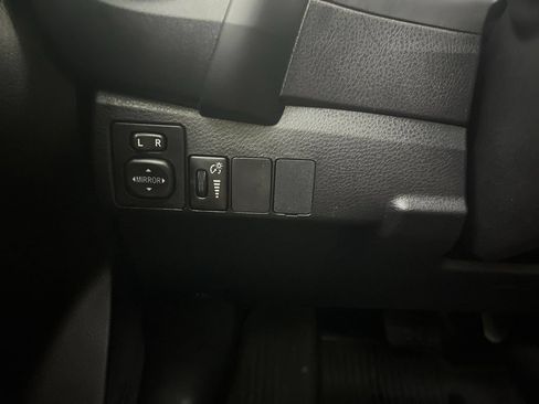 Used 2018 Toyota Corolla XLE FWD image 56