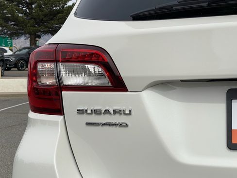 Used 2018 Subaru Outback 3.6R Limited image 28