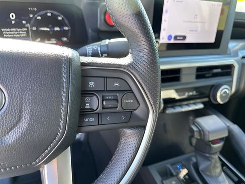 Used 2024 Toyota Tacoma TRD Sport image 30