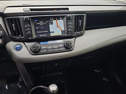 Used 2017 Toyota RAV4 Limited image 20