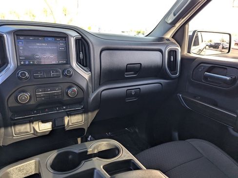 Used 2020 Chevrolet Silverado 1500 LT image 18