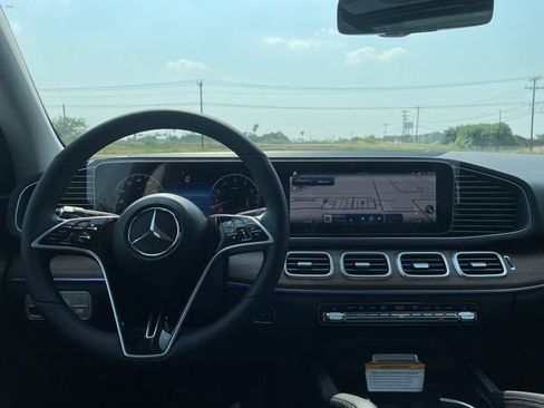 New 2025 Mercedes-Benz GLE 350 4MATIC image 3