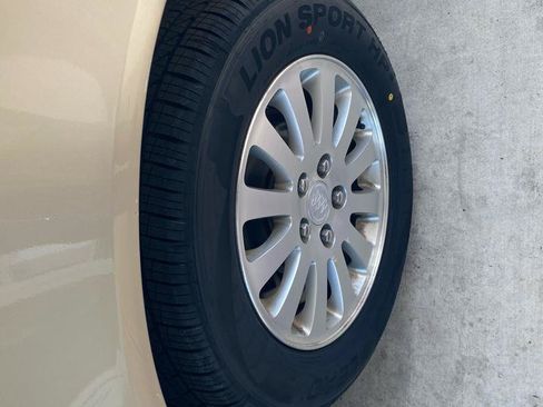 Used 2006 Buick Lucerne CX FWD image 24