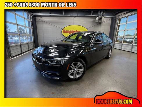 Used 2018 BMW 330i Sedan image 1