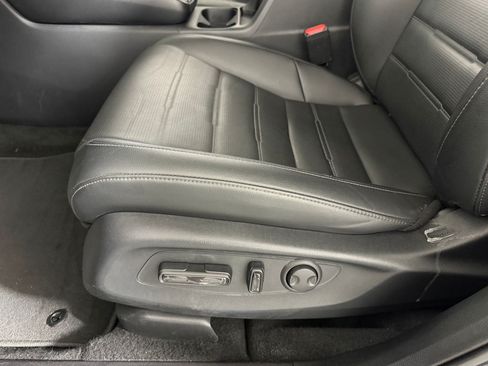 Used 2025 Honda CR-V EX-L image 13