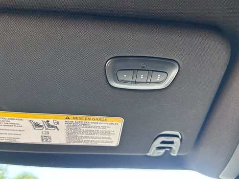 Used 2023 Jeep Wagoneer L Series II image 18