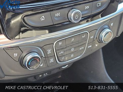 Used 2023 Chevrolet Traverse Premier w/ Redline Edition AWD/4WD image 18