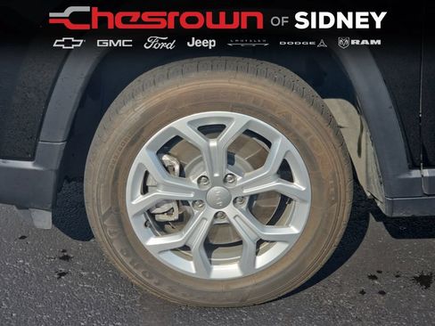 Used 2024 Jeep Compass Sport AWD/4WD image 9