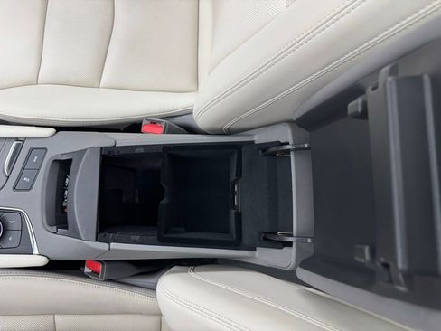 Used 2024 Cadillac XT6 Premium Luxury w/ Technology Package image 36