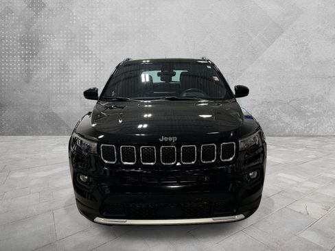 Used 2023 Jeep Compass Limited AWD/4WD image 3