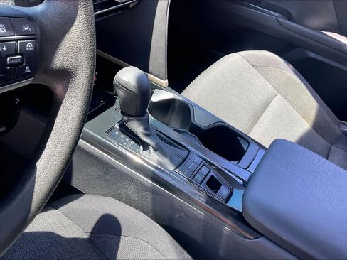 Used 2025 Toyota Camry LE w/ Convenience Package FWD image 16