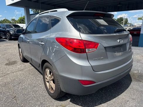 Used 2011 Hyundai Tucson GLS FWD image 6