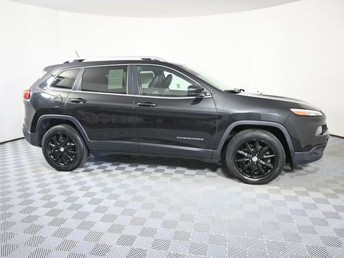 Used 2015 Jeep Cherokee Limited AWD/4WD image 8
