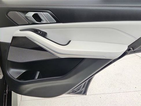 Used 2024 BMW X5 sDrive40i w/ M Sport Package image 29