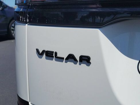 Used 2024 Land Rover Range Rover Velar Dynamic SE AWD/4WD image 7