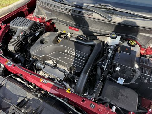 Used 2020 GMC Terrain SLE w/ Driver Convenience Package image 33