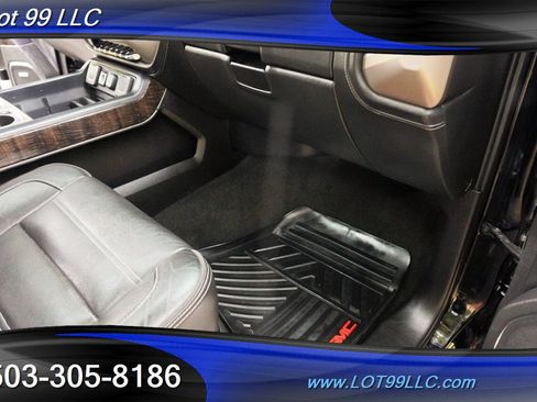 Used 2015 GMC Sierra 2500 Denali w/ Duramax Plus Package AWD/4WD image 37