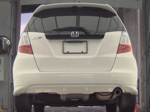 Used 2013 Honda Fit Sport image 7