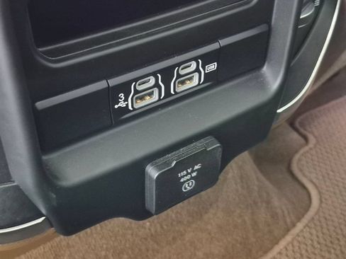 Used 2020 RAM 1500 Laramie AWD/4WD image 28