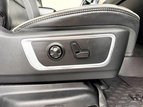 Used 2019 RAM 1500 Laramie w/ Sport Appearance Package AWD/4WD image 62