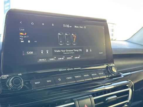 Used 2022 Kia Seltos EX image 18