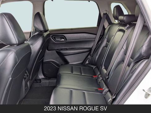 Used 2023 Nissan Rogue SV w/ SV Premium B Package FWD image 16