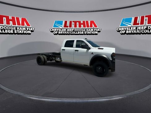 New 2026 RAM 5500 Tradesman AWD/4WD image 3