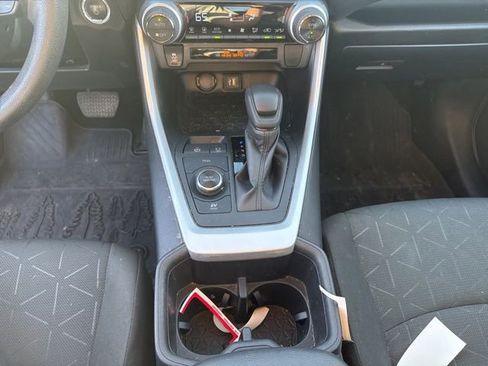 Used 2024 Toyota RAV4 AWD Hybrid image 20