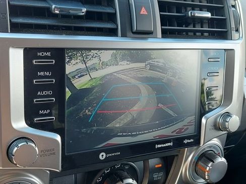 Used 2020 Toyota 4Runner SR5 AWD/4WD image 13